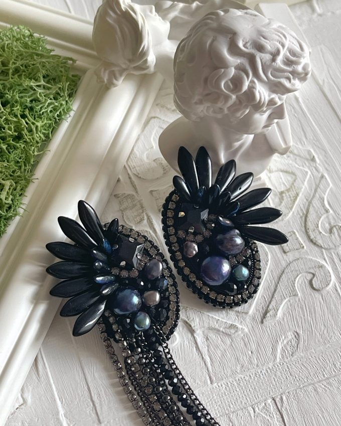 Sidabriniai auskarai, Auskarai su kristalais, proginiai auskarai, juodi auskarai, vestuviniai auskarai, auskarai su perlais