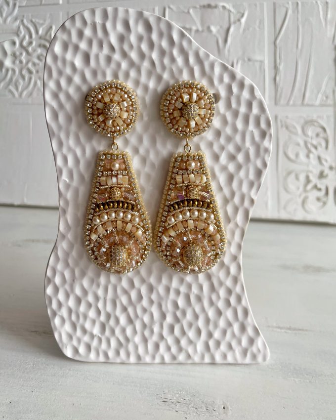 Auskarai su perlais, perlai swarovski, balti auskarai, auksiniai auksiniai auskarai