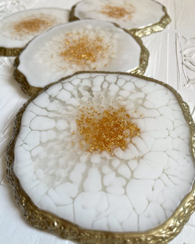 Padėkliukai, baltas interjeras, baltai auksiniai, namų dekoras, interjero akcentai, dovana jai, dovana, dovanos moterims