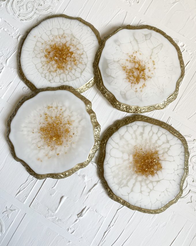 Padėkliukai, baltas interjeras, baltai auksiniai, namų dekoras, interjero akcentai, dovana jai, dovana, dovanos moterims